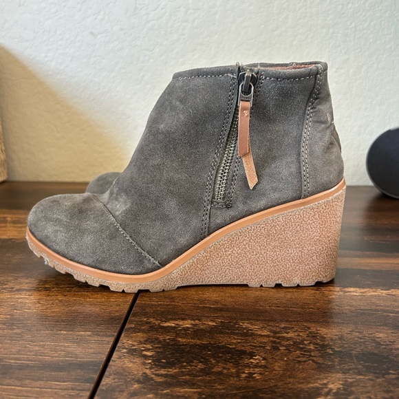 Gray Suede Ankle Boots - Picture 3 of 8